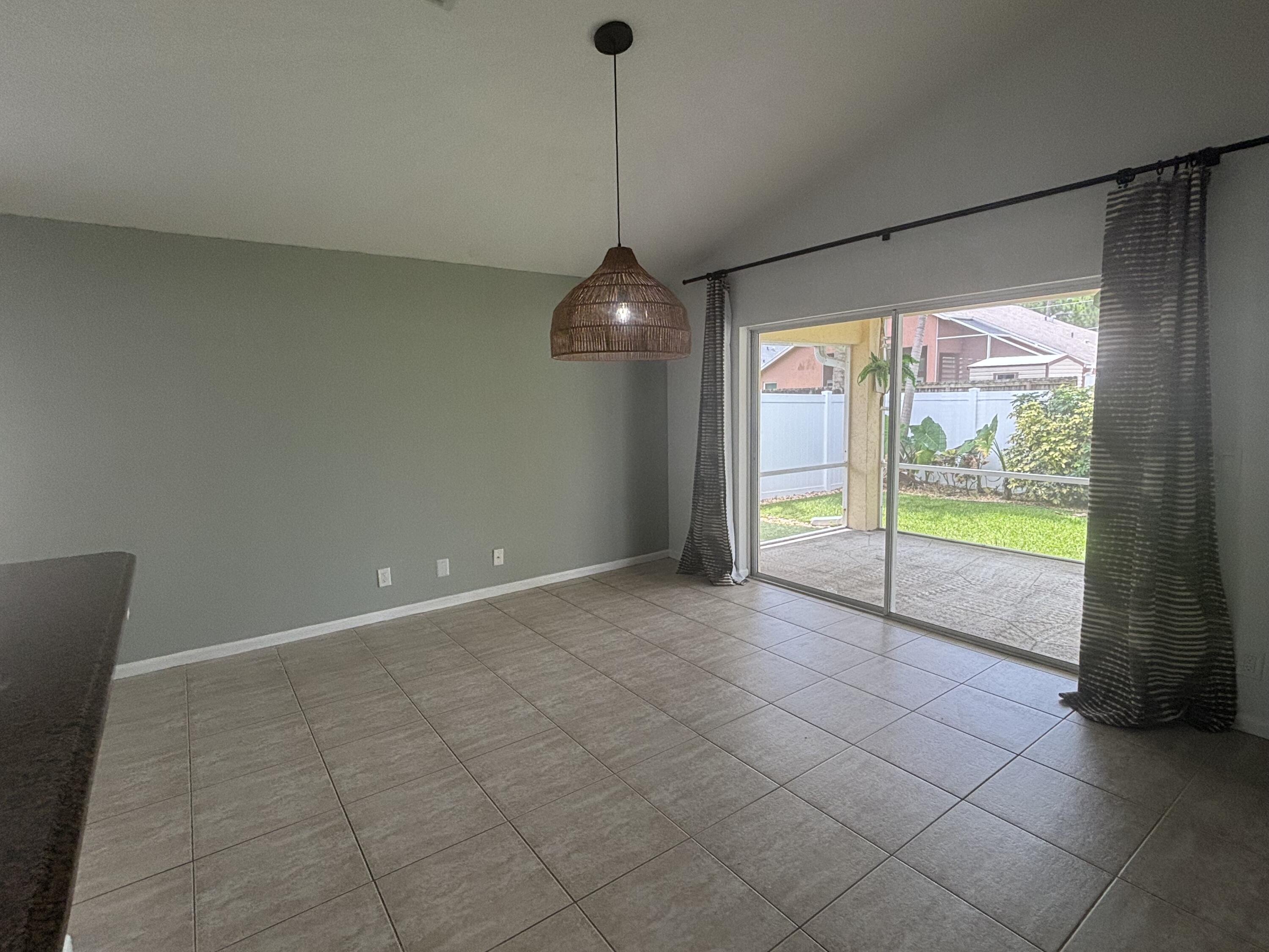 6366 Barbara Street Jupiter, FL 33458 - Photo 9 of 18 IMG_7797