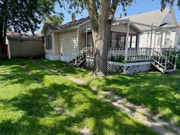 $64,900 | 492 Freeland Avenue, Calumet City, IL 60409
