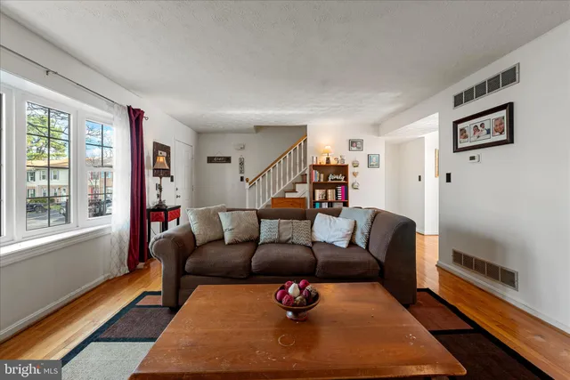 $269,900 | 126 Warren Circle, Stephens City, VA 22655