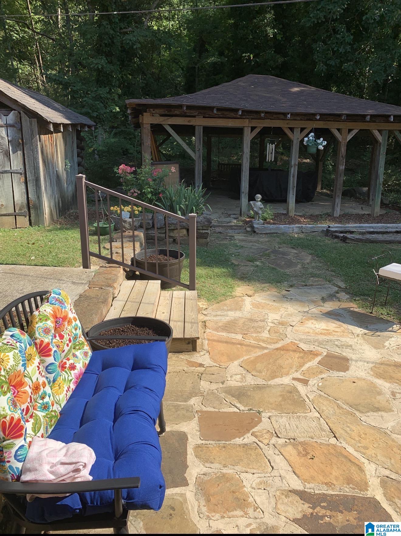 504 4th Avenue West Oneonta, AL 35121 - Photo 8 of 68