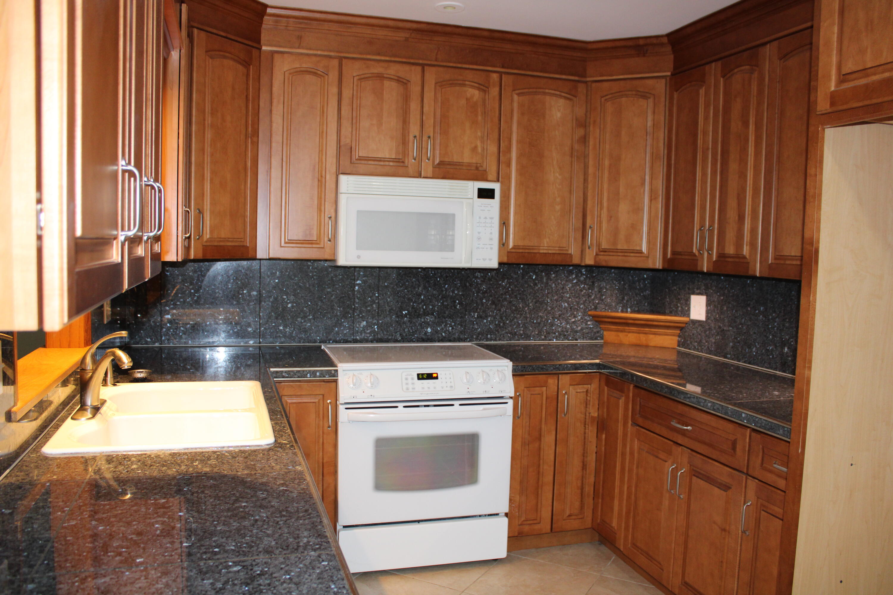 43 Maryland Road Plattsburgh, NY 12903 - Photo 5 of 20