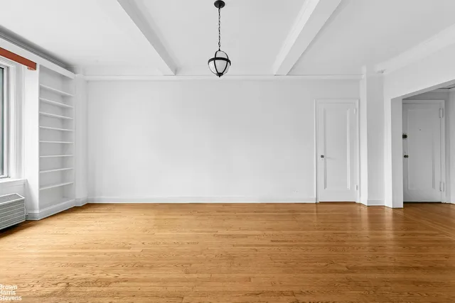 $859,000 | 242 East 19th Street, Unit 7E | Gramercy