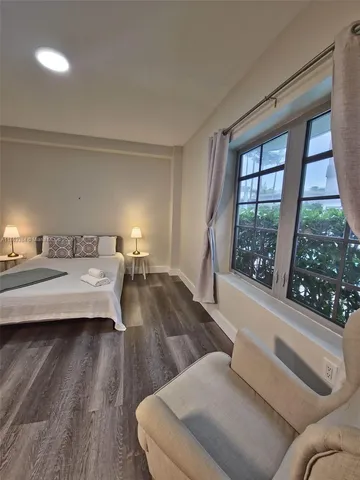 $3,000 | 435 21st Street, Unit 111, Miami Beach, FL 33139