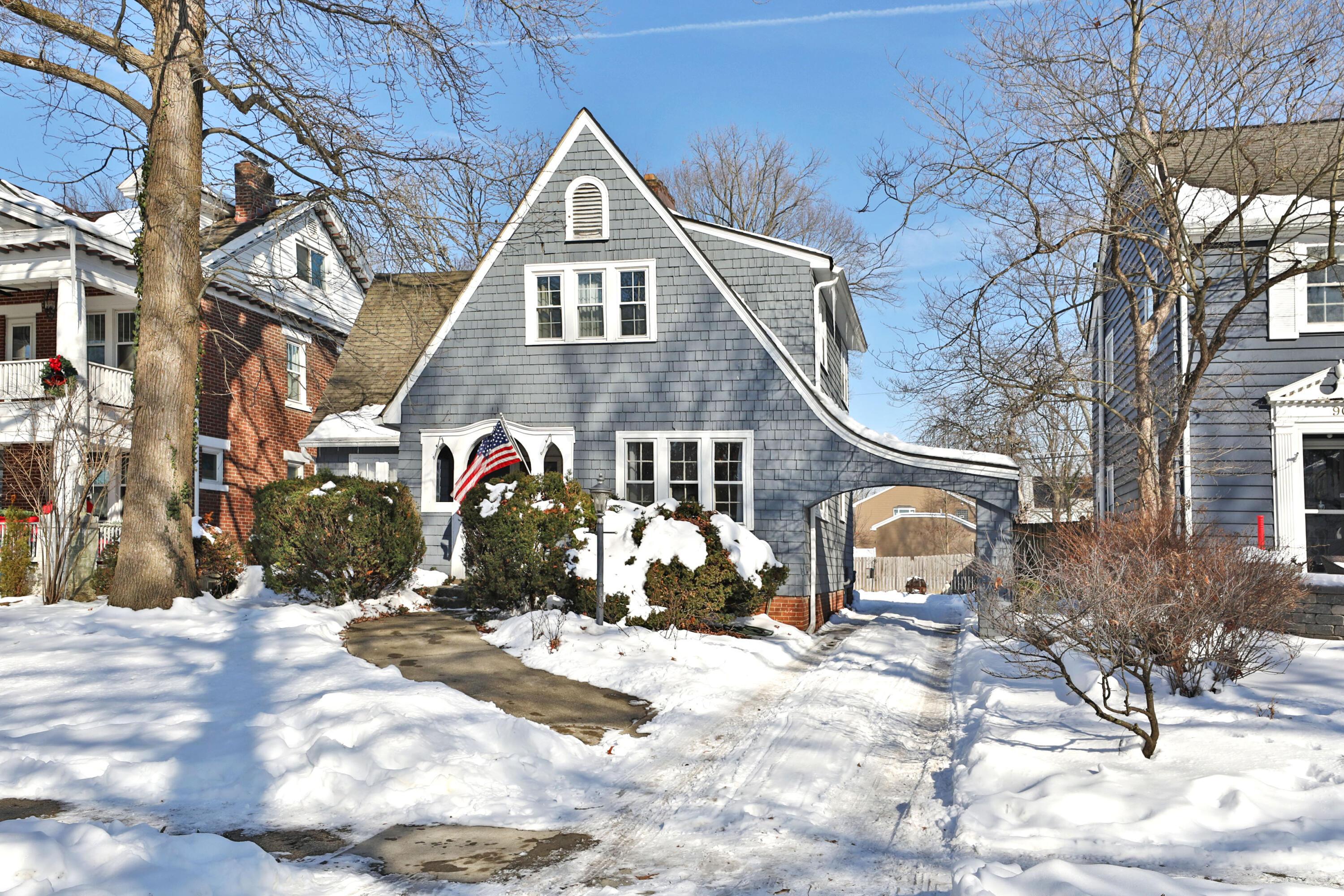 82 Blenheim Road Columbus, OH 43214 - Photo 3 of 51 82Blenheim-02
