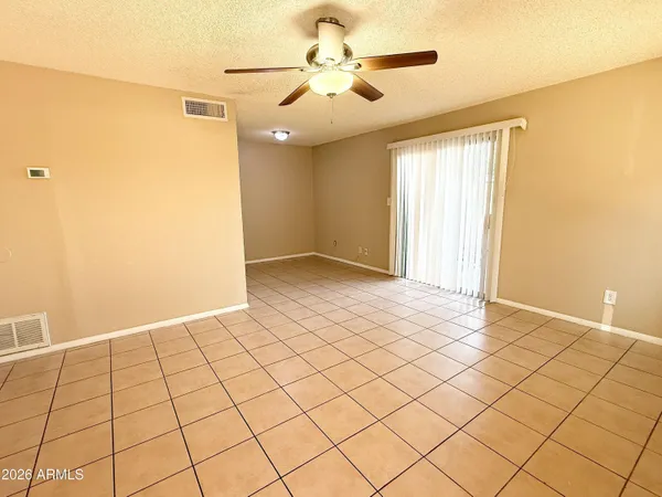 $1,295 | 5244 West Lynwood Street, Phoenix, AZ 85043