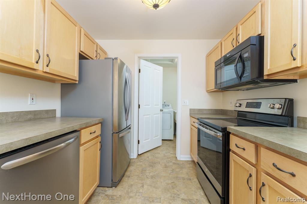 4102 Hampton Ridge Boulevard Howell, MI 48843 - Photo 13 of 28 Gallery Image 13