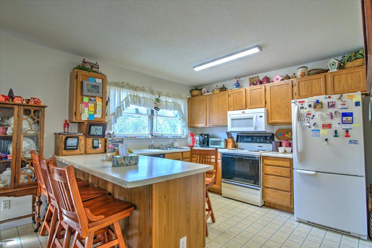 475 Hales Chapel Road Gray, TN 37615 - Photo 14 of 37 14-475_HalesChapel-34