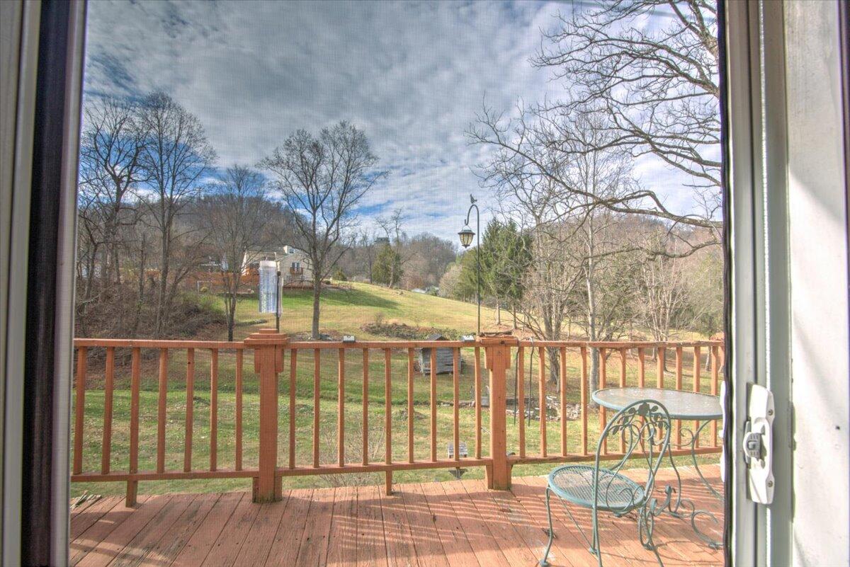 475 Hales Chapel Road Gray, TN 37615 - Photo 16 of 37 16-475_HalesChapel-39