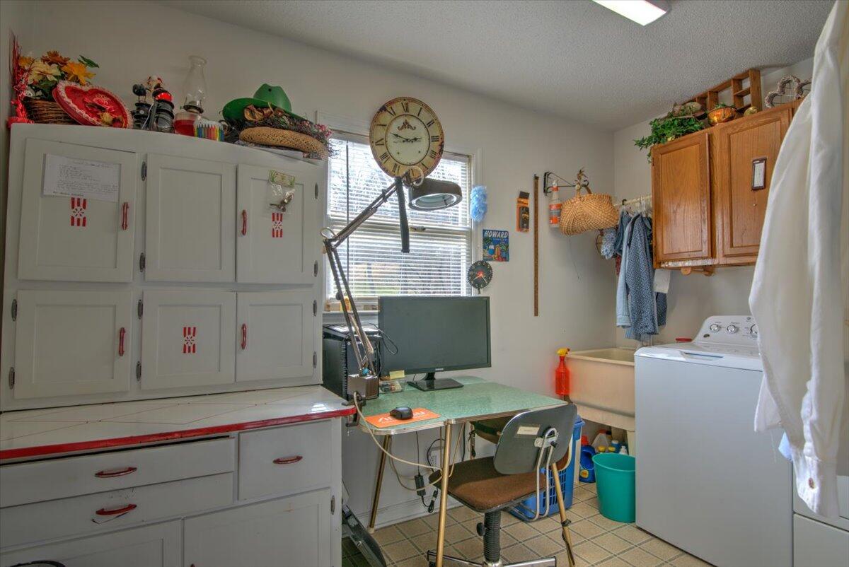 475 Hales Chapel Road Gray, TN 37615 - Photo 18 of 37 18-475_HalesChapel-40