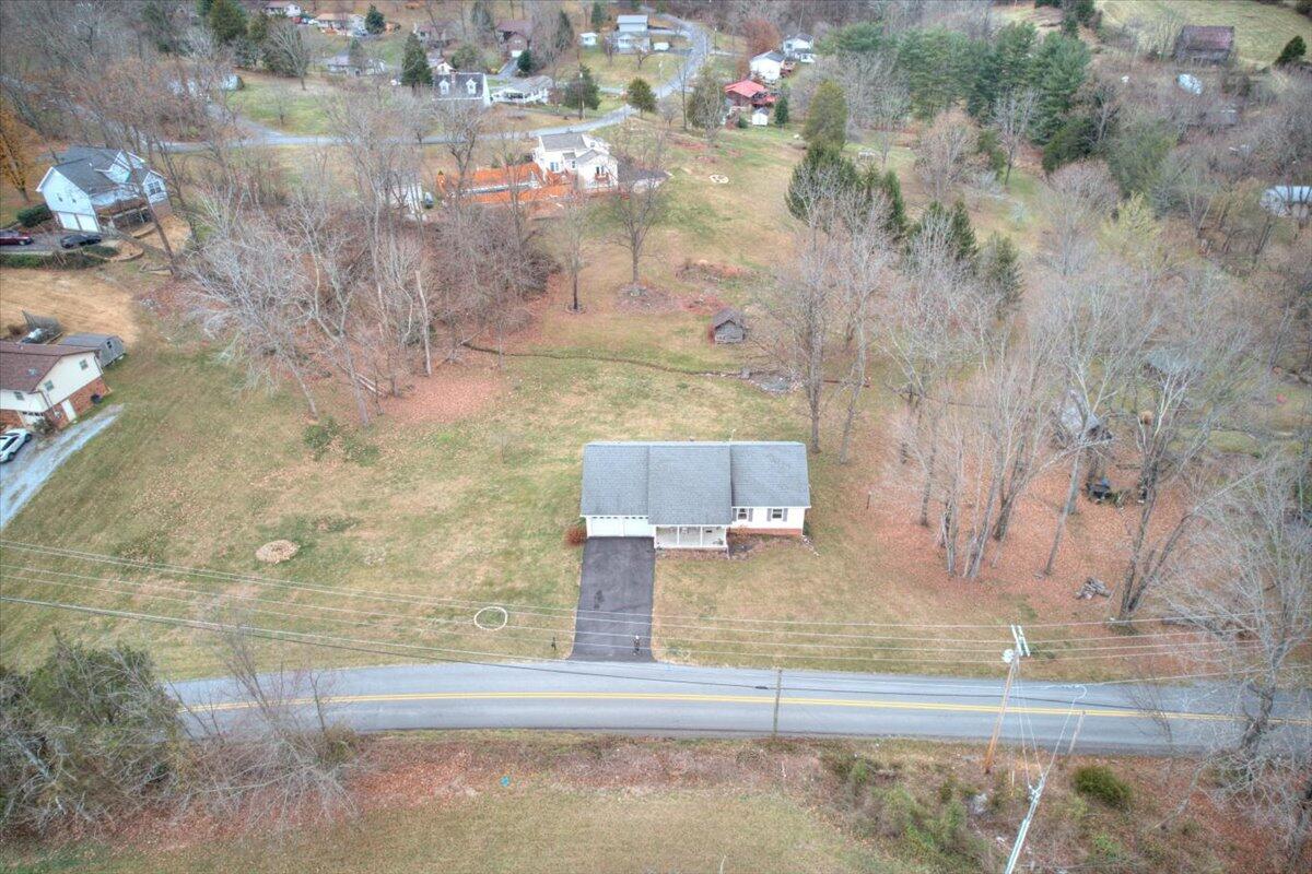 475 Hales Chapel Road Gray, TN 37615 - Photo 2 of 37 02-475_HalesChapel-4