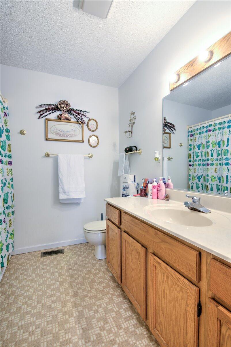 475 Hales Chapel Road Gray, TN 37615 - Photo 22 of 37 22-475_HalesChapel-48