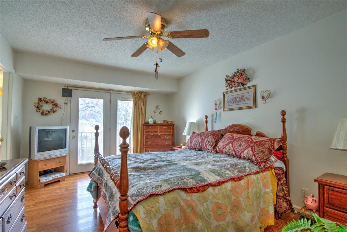475 Hales Chapel Road Gray, TN 37615 - Photo 23 of 37 23-475_HalesChapel-45