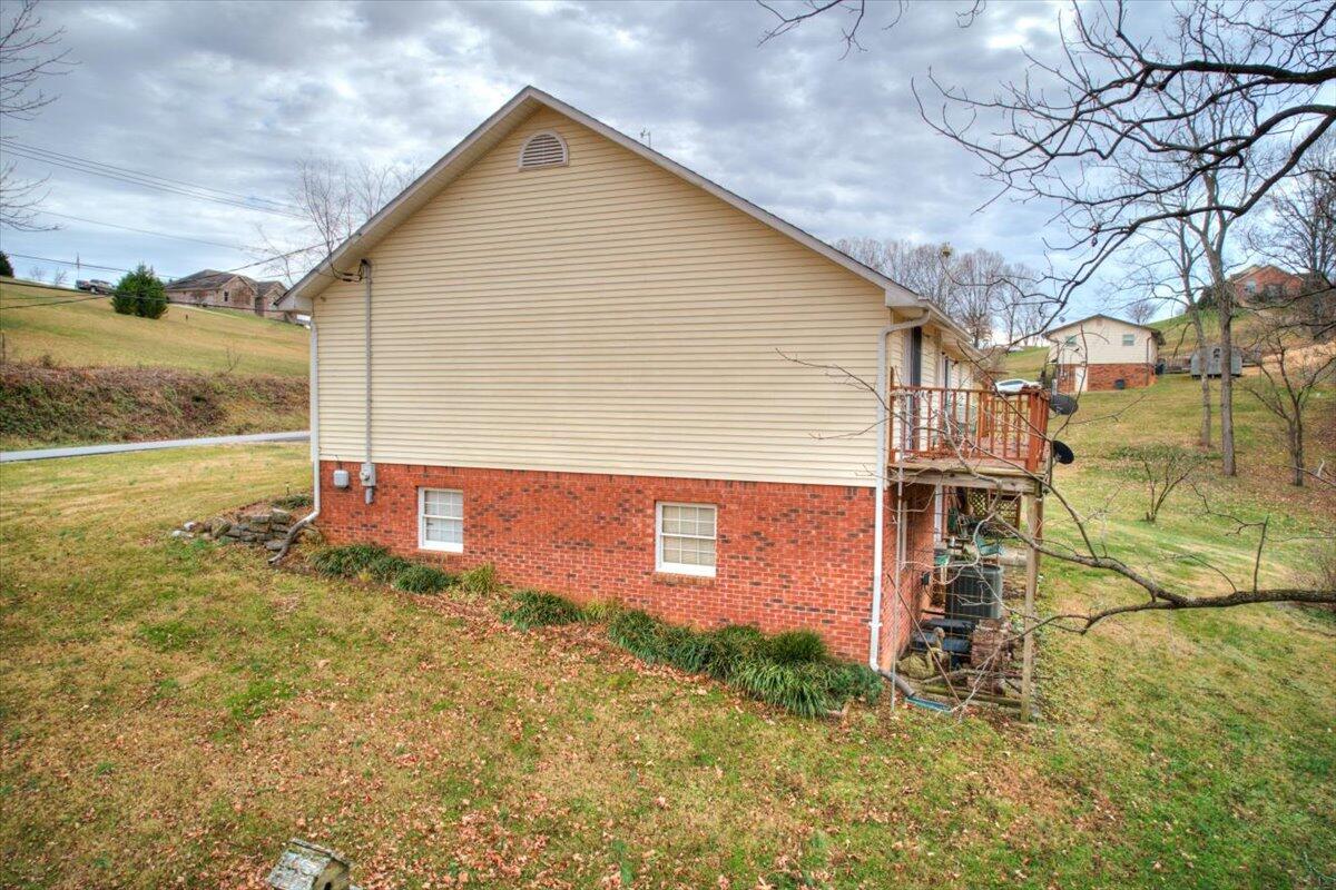 475 Hales Chapel Road Gray, TN 37615 - Photo 32 of 37 32-475_HalesChapel-15