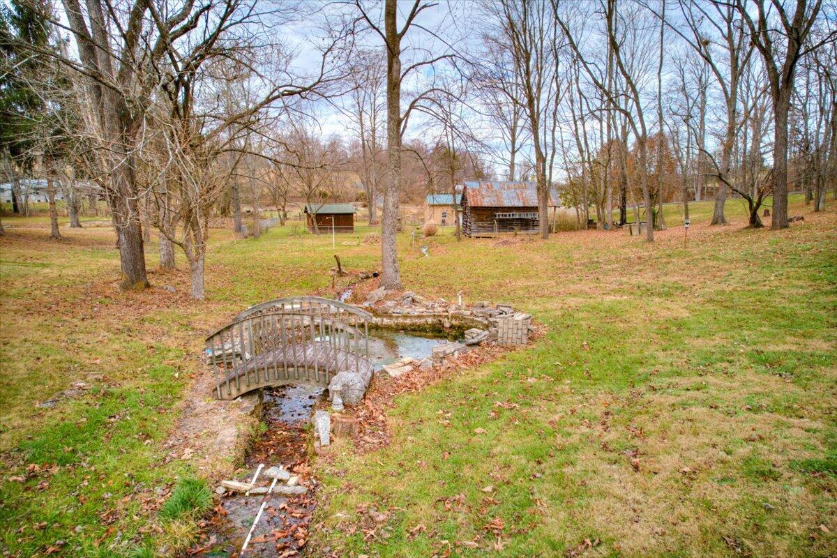 475 Hales Chapel Road Gray, TN 37615 - Photo 5 of 37 05-475_HalesChapel-11