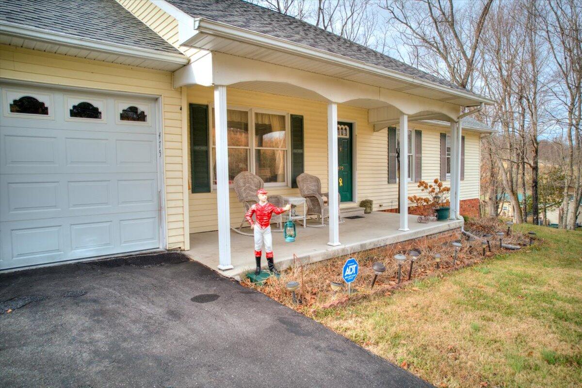 475 Hales Chapel Road Gray, TN 37615 - Photo 9 of 37 09-475_HalesChapel-25