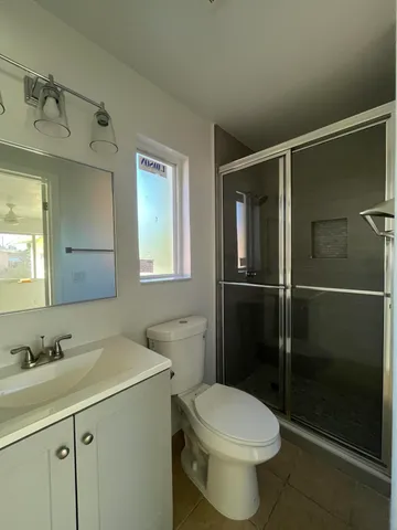 $1,600 | 320 West Blue Heron Boulevard, Unit 2, Riviera Beach, FL 33404