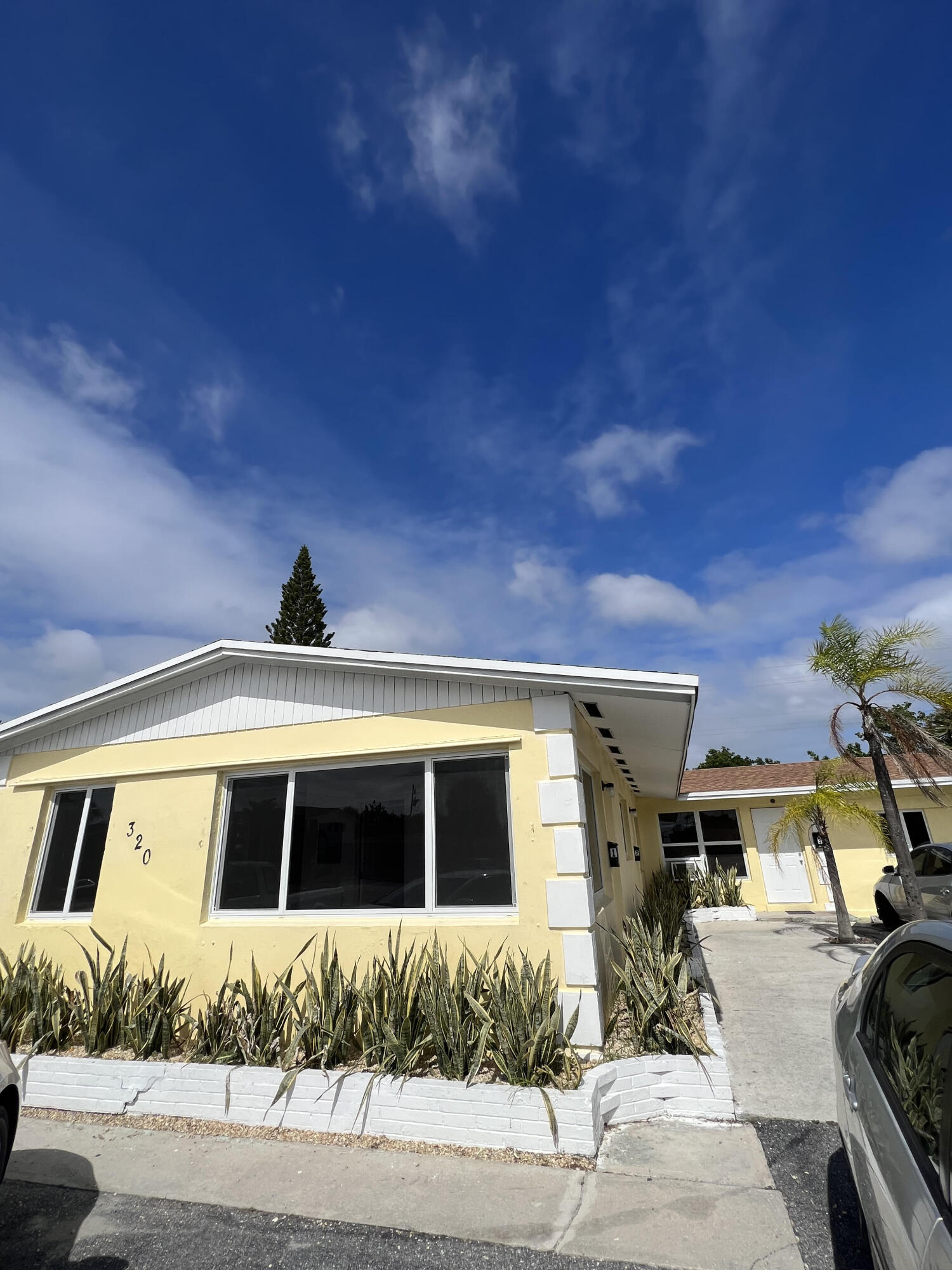 320 West Blue Heron Boulevard, Unit 2 Riviera Beach, FL 33404 - Photo 6 of 7 . riviera beach. Catasellsflorida. catal