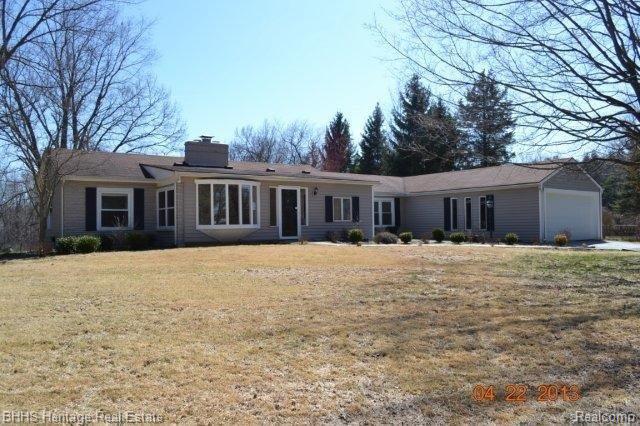 5600 Crooked Lake Road Howell, MI 48843 - Photo 1 of 25 Front of House