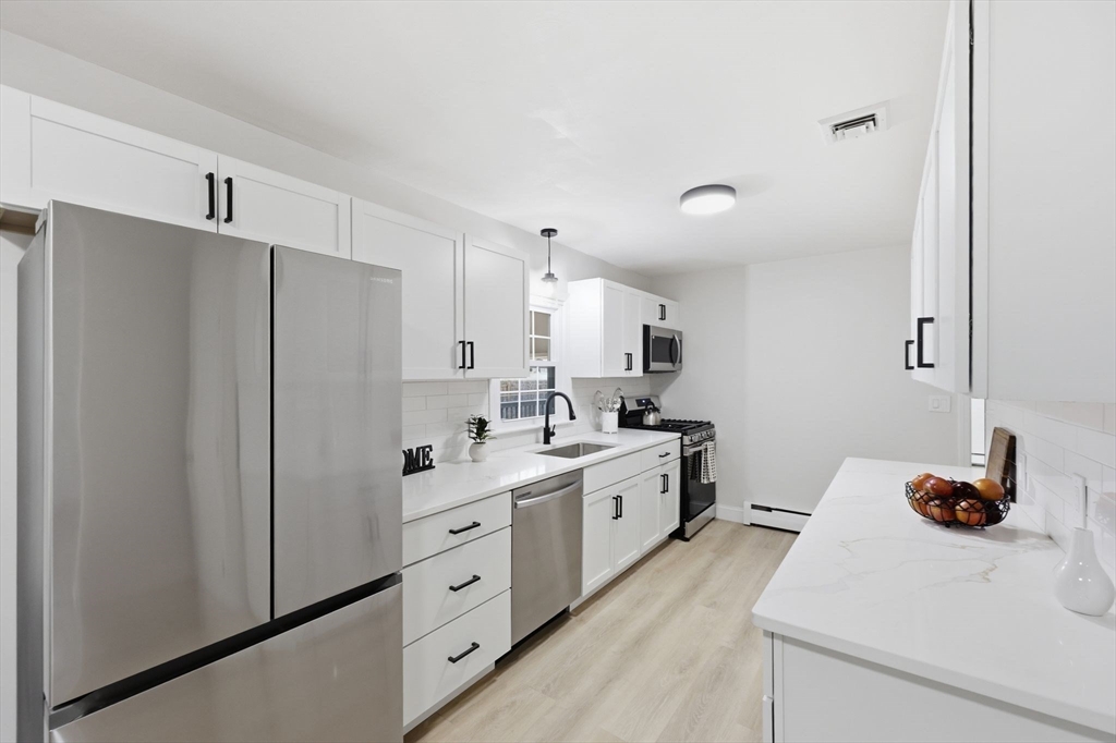 177 Flint Street Springfield, MA 01129 - Photo 11 of 25