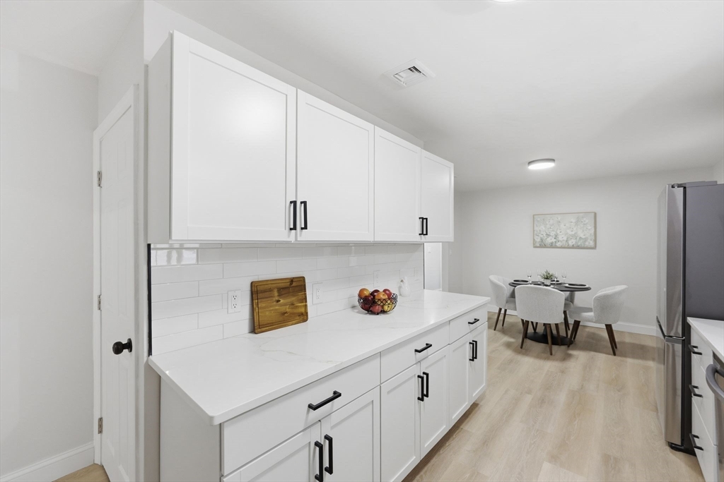 177 Flint Street Springfield, MA 01129 - Photo 13 of 25