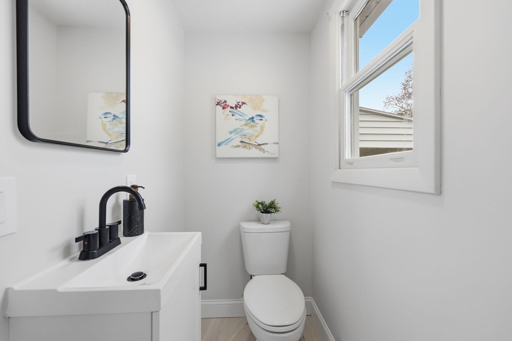 177 Flint Street Springfield, MA 01129 - Photo 22 of 25
