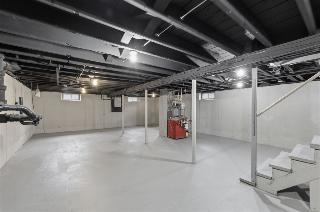 177 Flint Street Springfield, MA 01129 - Photo 23 of 25