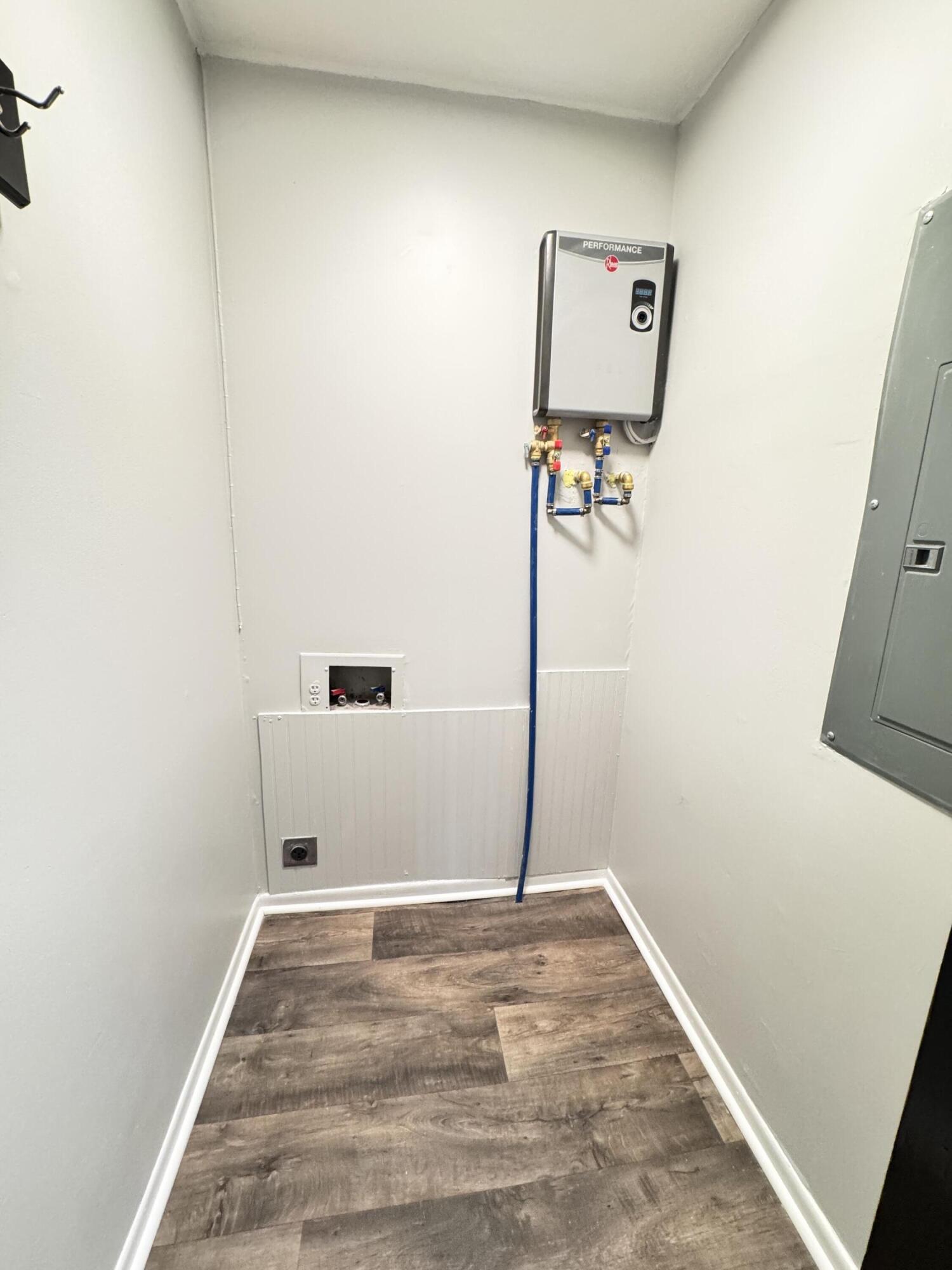 227 Bailey Street Walterboro, SC 29488 - Photo 14 of 26 227 Bailey Street