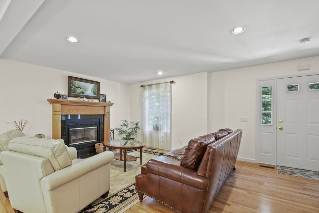 43 Winter Street Ashland, MA 01721 - Photo 11 of 30