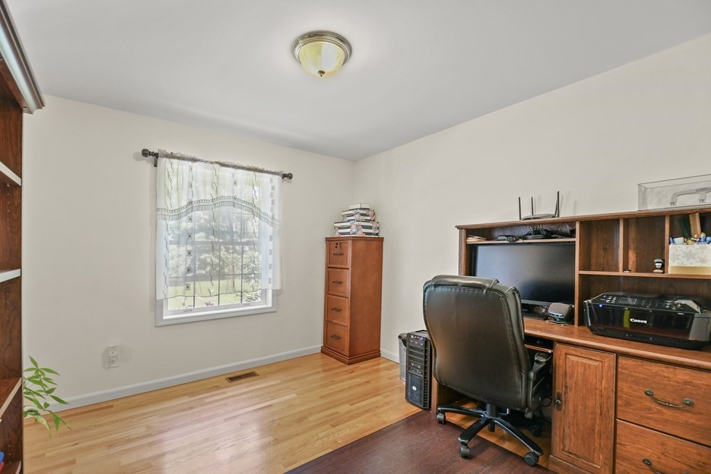 43 Winter Street Ashland, MA 01721 - Photo 18 of 30