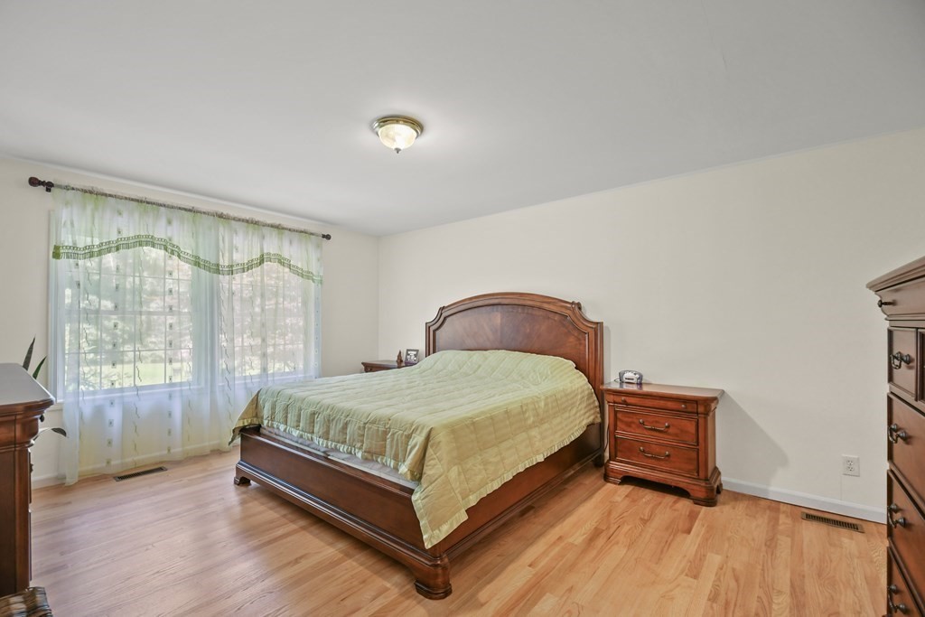 43 Winter Street Ashland, MA 01721 - Photo 21 of 30