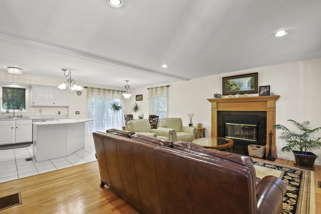 43 Winter Street Ashland, MA 01721 - Photo 10 of 30