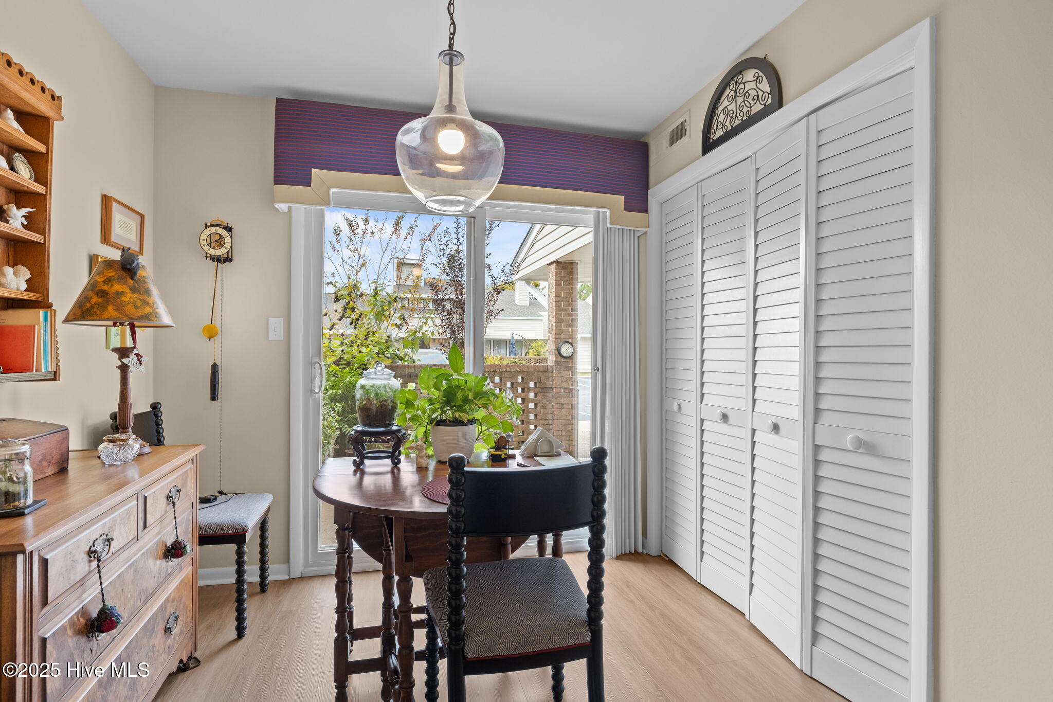 209 Sound Court Morehead City, NC 28557 - Photo 22 of 44 Breakfast Nook