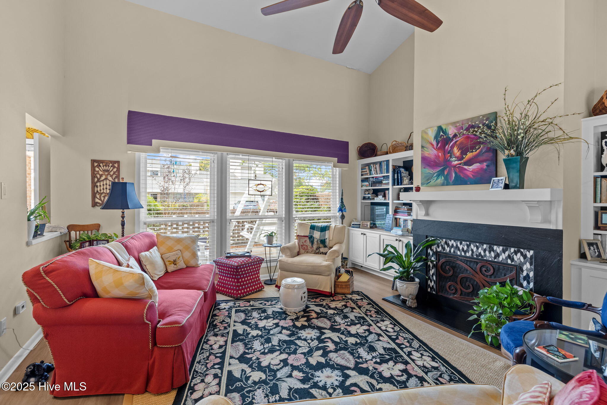 209 Sound Court Morehead City, NC 28557 - Photo 24 of 44 Living Room