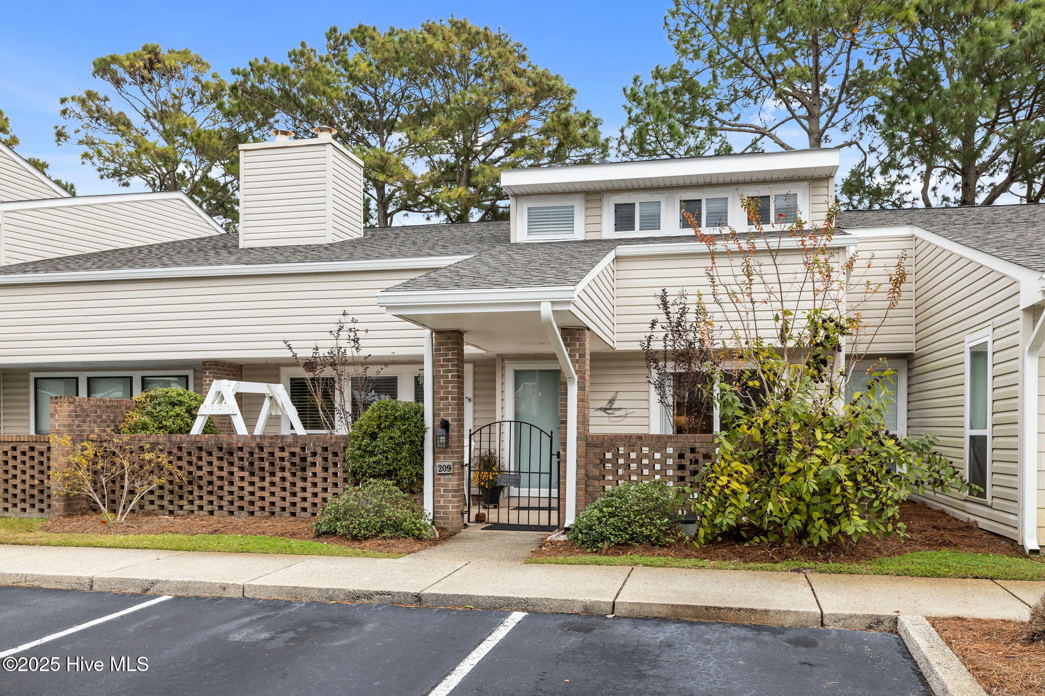 209 Sound Court Morehead City, NC 28557 - Photo 31 of 44 Front Elevation