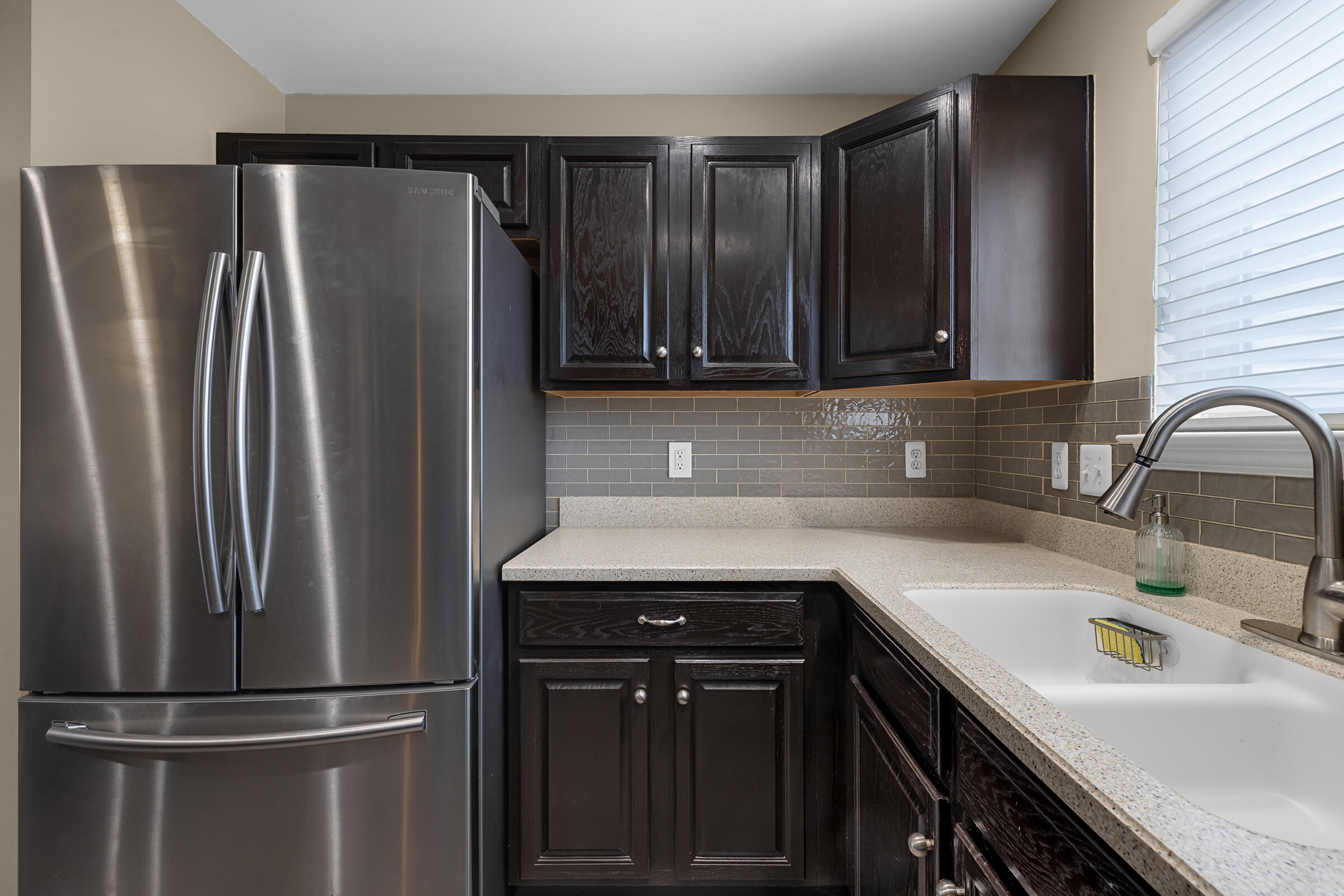16992 Farmington Road Livonia, MI 48154 - Photo 15 of 25 XA9A0590 Output