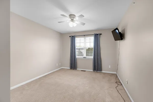 $299,000 | 16992 Farmington Road, Livonia, MI 48154