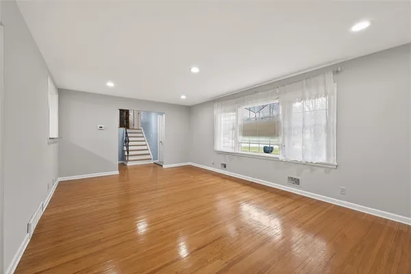 $439,900 | 110 Dunrovin Lane, Brighton, NY 14618