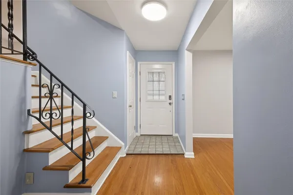 $439,900 | 110 Dunrovin Lane, Brighton, NY 14618