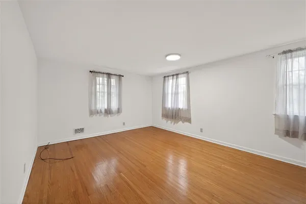 $439,900 | 110 Dunrovin Lane, Brighton, NY 14618