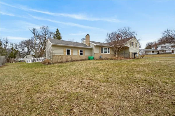 $439,900 | 110 Dunrovin Lane, Brighton, NY 14618