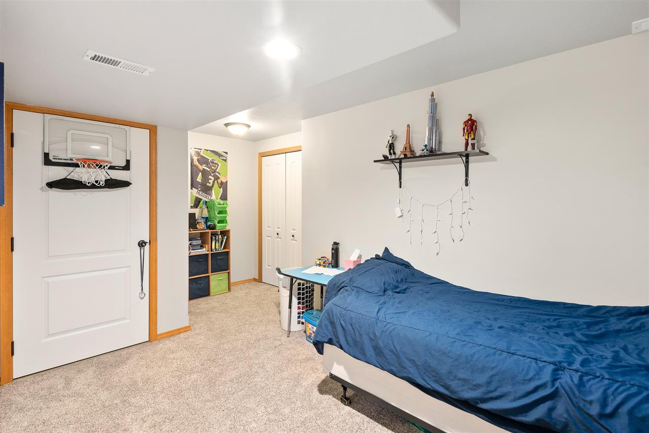 17909 North Colfax Street Colbert, WA 99005 - Photo 17 of 20 Gallery Image 17