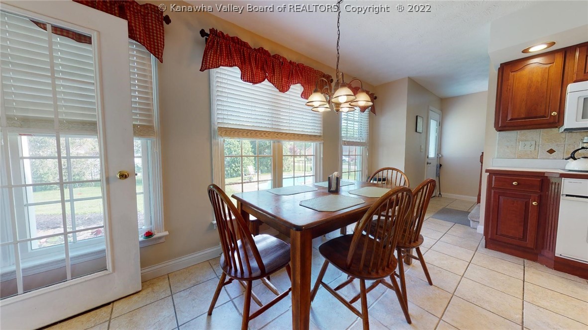 7 Holly Circle Winfield, WV 25213 - Photo 15 of 28 Gallery Image 15
