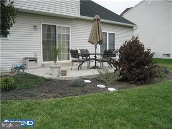 400 Roxberry Drive Sinking Spring, PA 19608 - Photo 2 of 12 Exterior Back