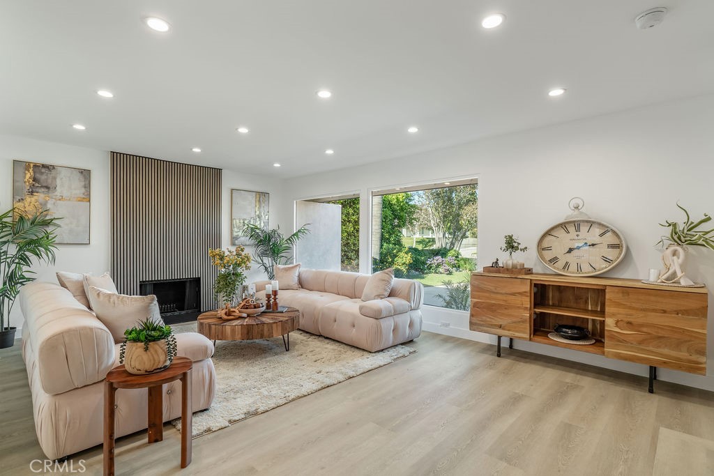 11111 Vanalden Avenue Porter Ranch, CA 91326 - Photo 5 of 17
