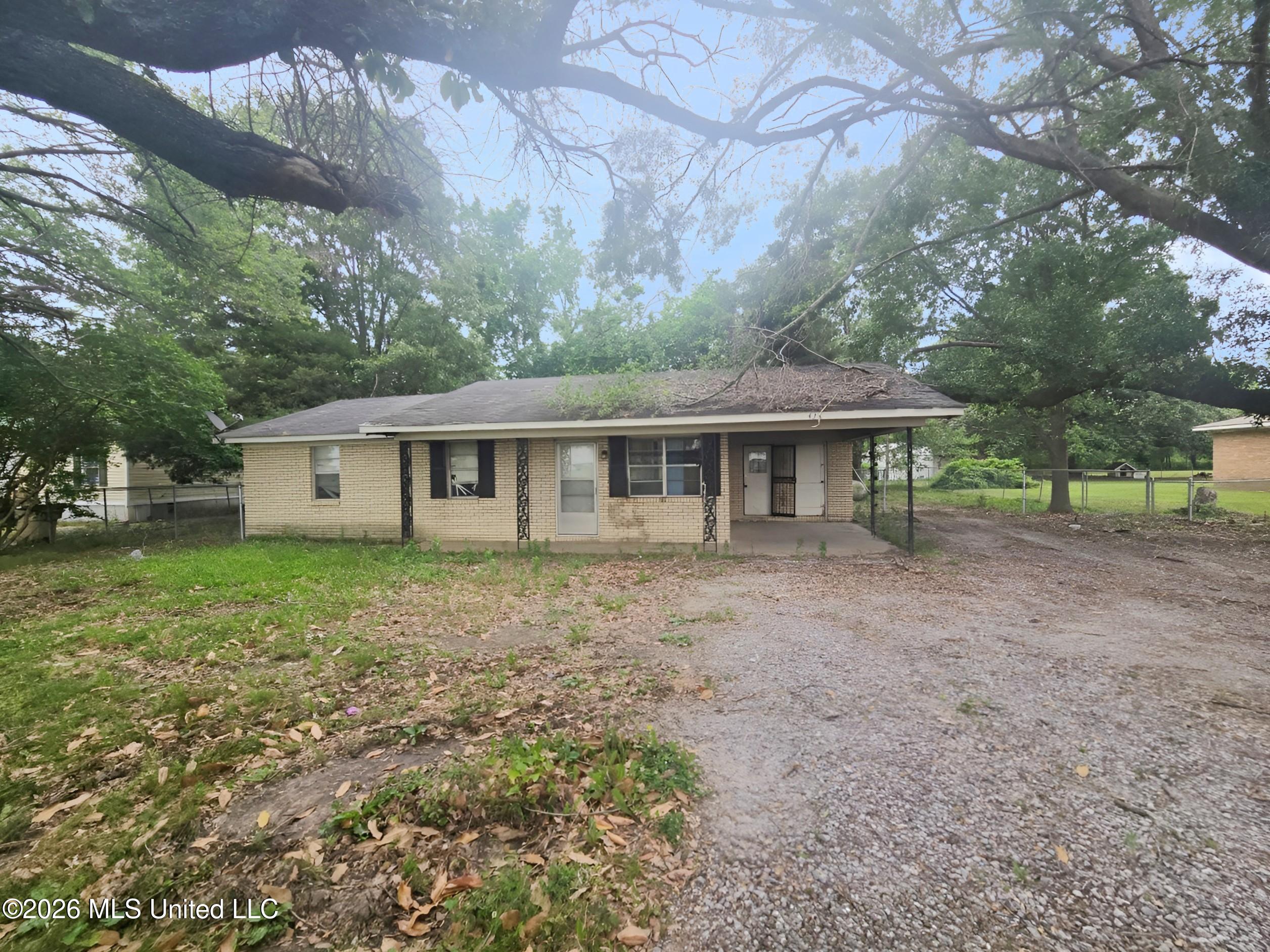443 Smith Road Cleveland, MS 38732 - Photo 5 of 13 Front