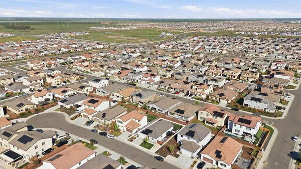 $610,000 | 316 Bolero Court, Roseville, CA 95747