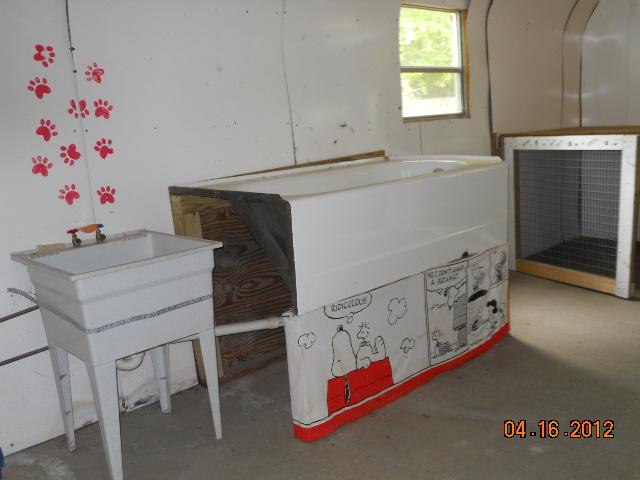 109 Ferbee Road Dickson, TN 37055 - Photo 13 of 16 INTERIOR OF SHOP WHERE DOGS WERE GROOMED