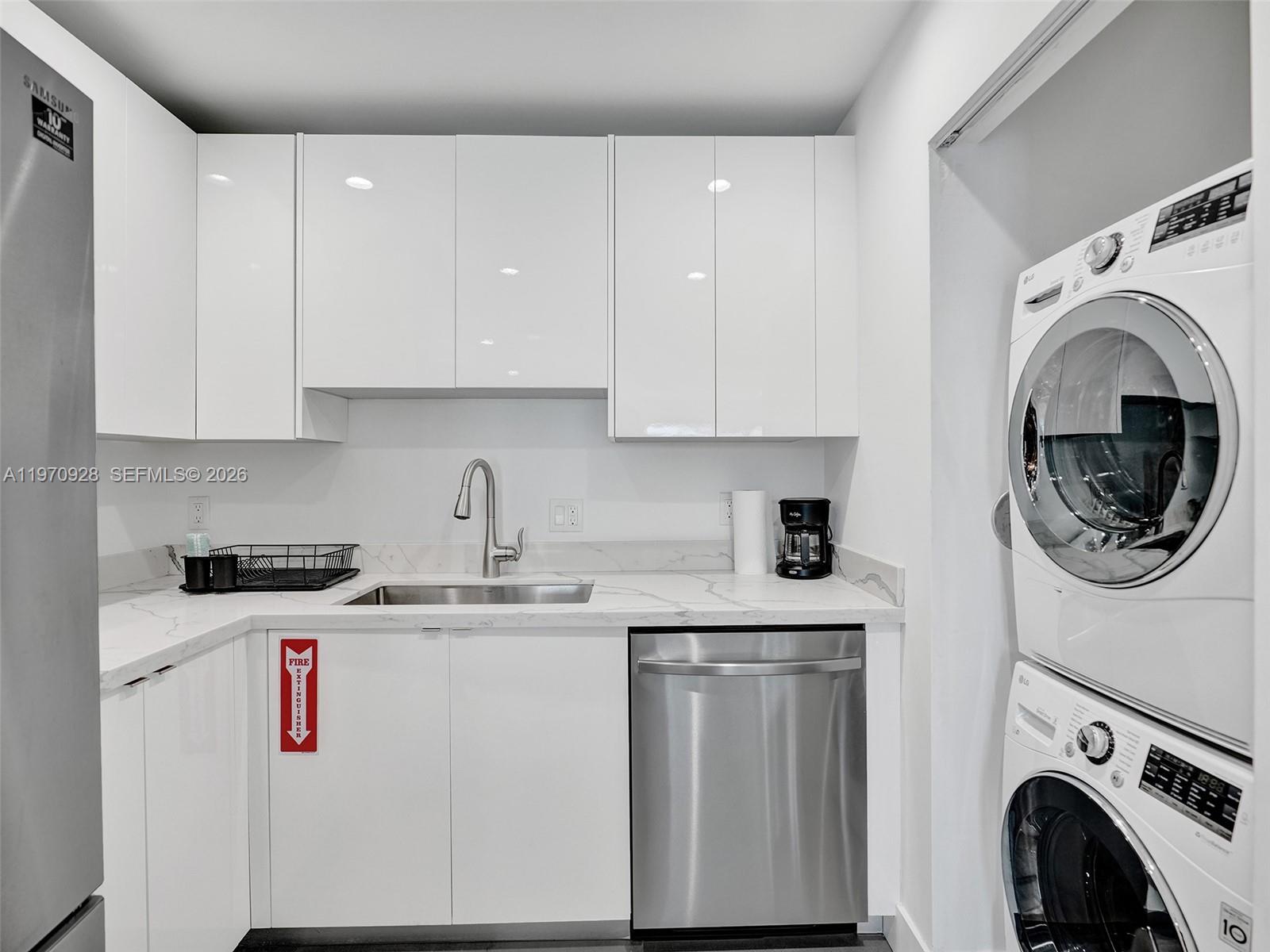 417 Southwest 15th Street Fort Lauderdale, FL 33315 - Photo 31 of 40