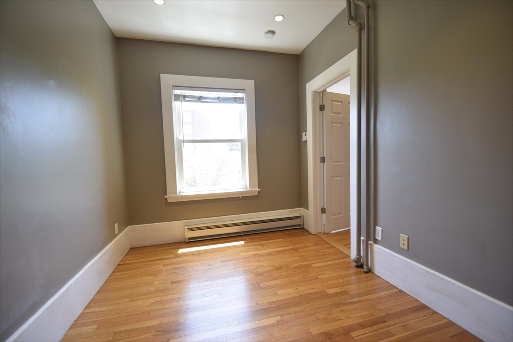 1402 Beacon Street, Unit 3 Brookline, MA 02446 - Photo 10 of 13