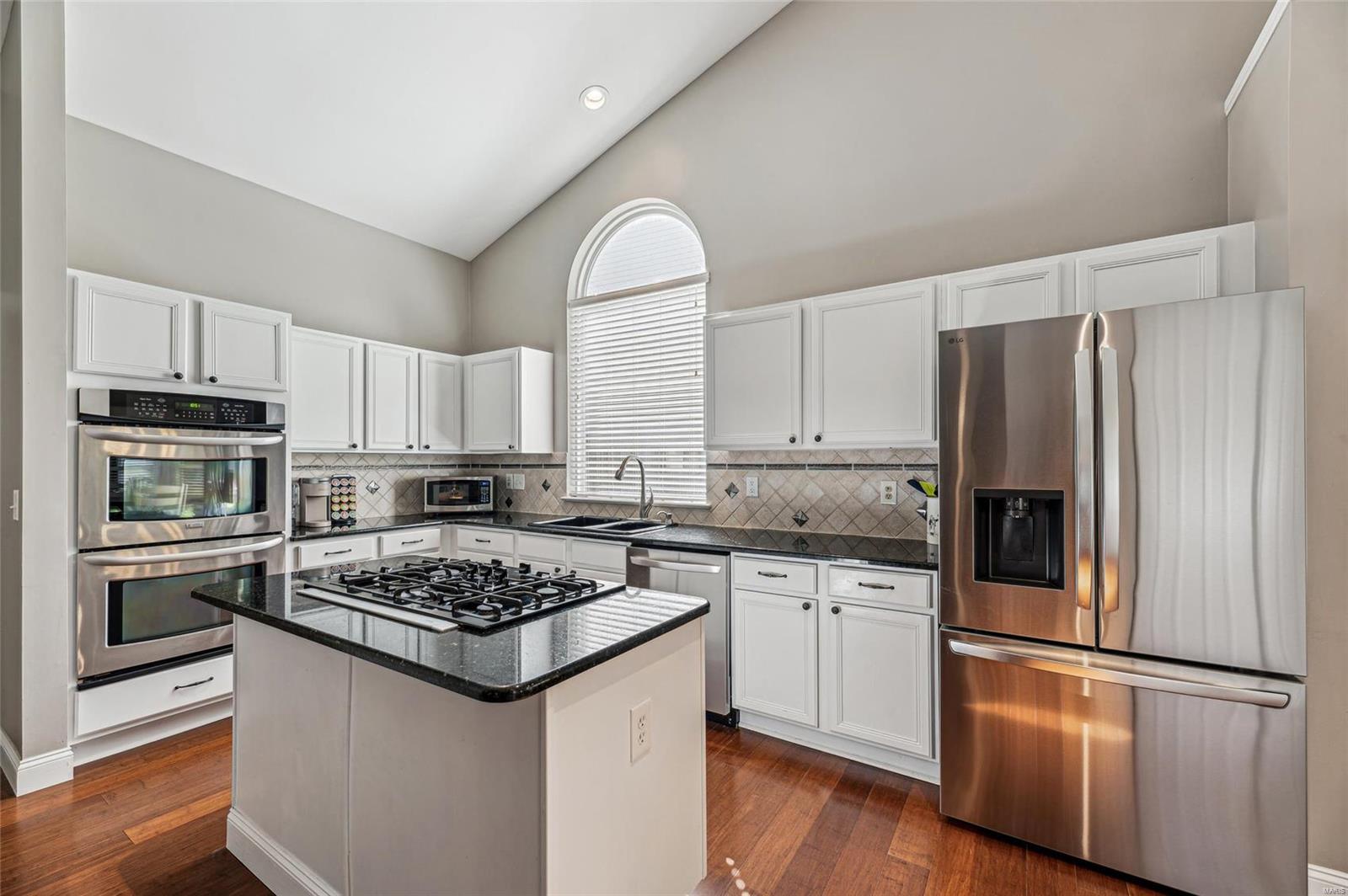 765 Legends View Drive Eureka, MO 63025 - Photo 12 of 32